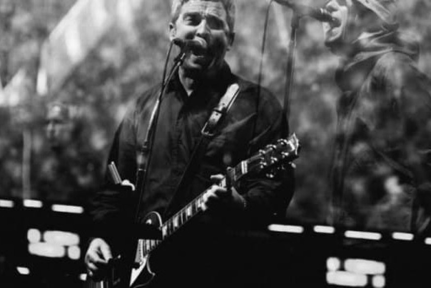 Noel Gallagher: The guitar behind “Morning Glory” heads to auction