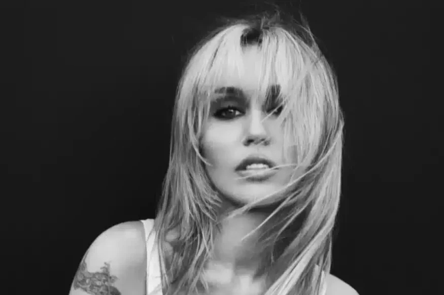 Miley Cyrus Announces New Album Bass Persuades for September 18